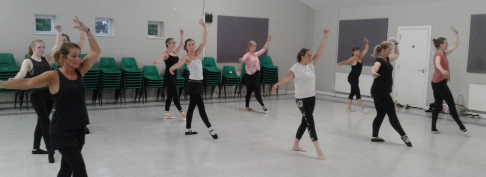 Ballet classes for adults and silver swans (over 50's) in gloucestershire